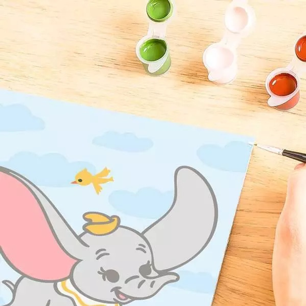 Malowanie po numerach Ravensburger CreArt Disney Baby Dumbo 18 x 24 cm (4005556258994) - obraz 4