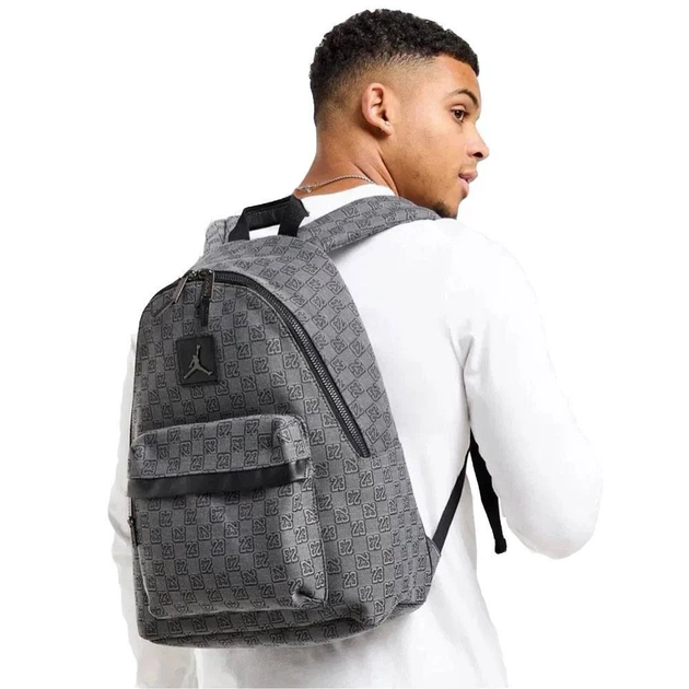 Рюкзак Jordan Air Monogram Mini Backpack Grey J-1 - Фото 6 Рюкзак Jordan Air Monogram Mini Backpack Grey J-1 - изображение 6