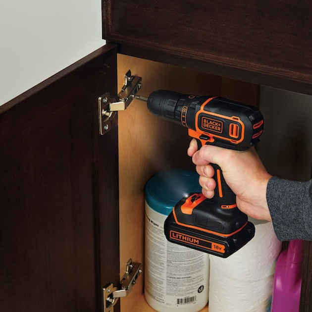 Акумуляторний дриль-шуруповерт Black+Decker BDCDC18K (5035048645482) - зображення 4