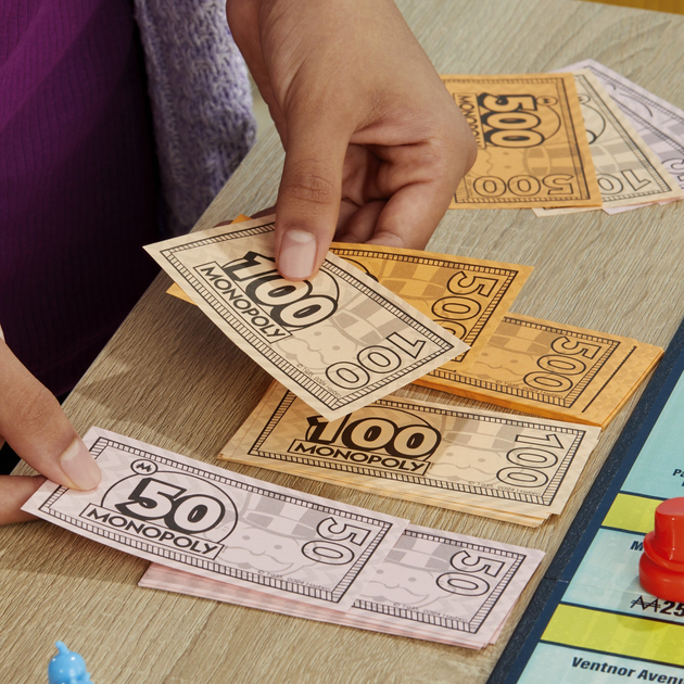 Gra planszowa Hasbro Monopoly Knockout (wersja szwedzka) (5010996218049) - obraz 2
