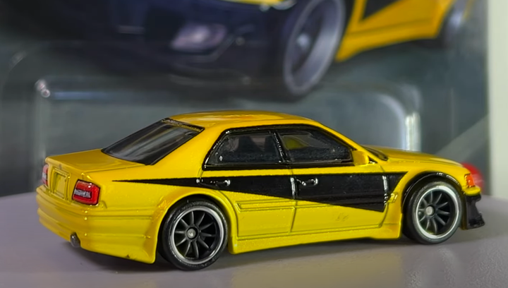 Машинка Premium Hot Wheels Toyota Chaser JZX 100 Fast & Furious 1