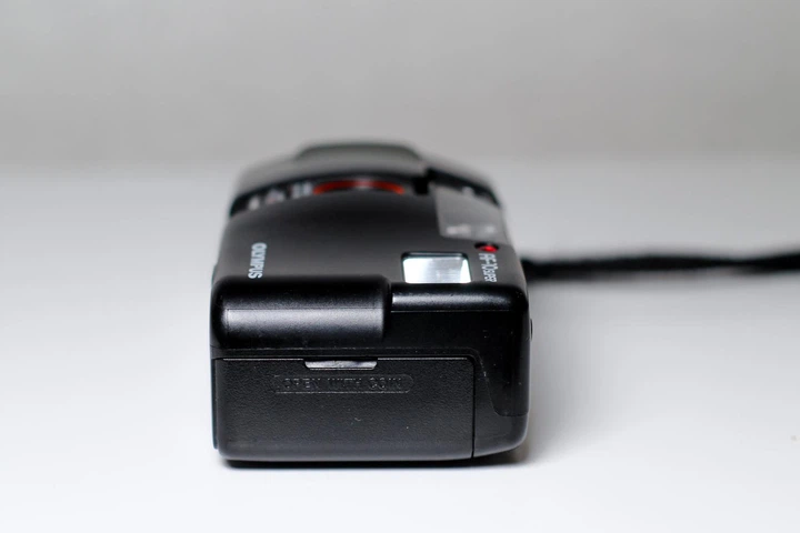 Плівковий фотоапарат Olympus AF-10 Super з чохлом та батарейками