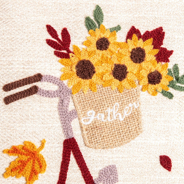 Poszewka Homla Tandor z haftowanym rowerem i ozdobną lamówką 45 x 45 cm (5906496749094) - obraz 2