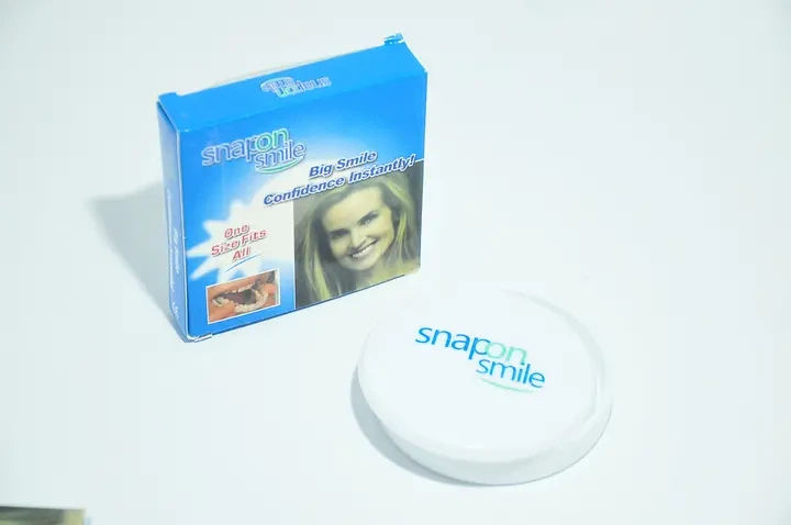Виниры для зубов верх Snap On Smile легкие в использовании подходят каждому - изображение 2