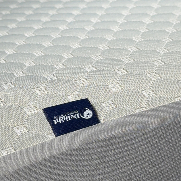 Водонепроницаемый наматрасник трикотажный с бортом Delight Aqua Stop Premium Silver 180х200 - изображение 3
