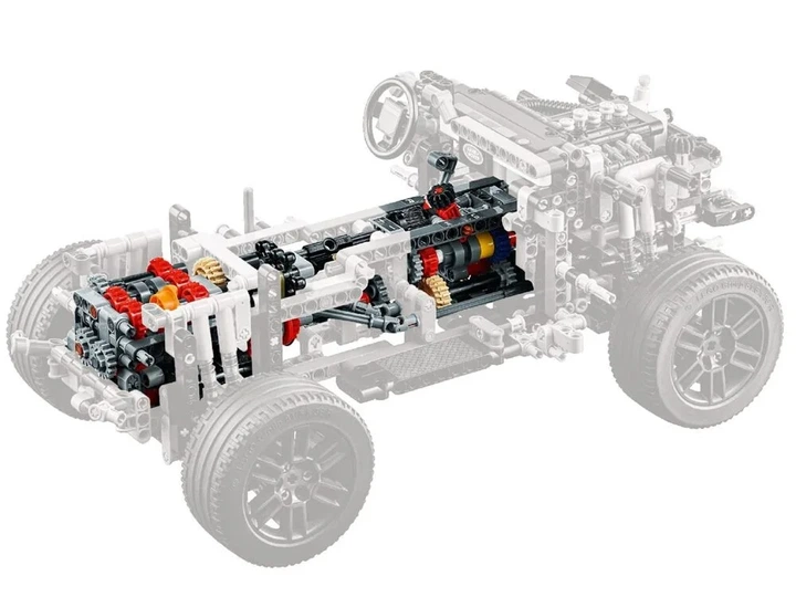Конструктор-внедорожник на радиоуправлении Land Rover Defender 42110 (RC) | Джип на пульте управления | 1:8 (2573 детали) - изображение 4
