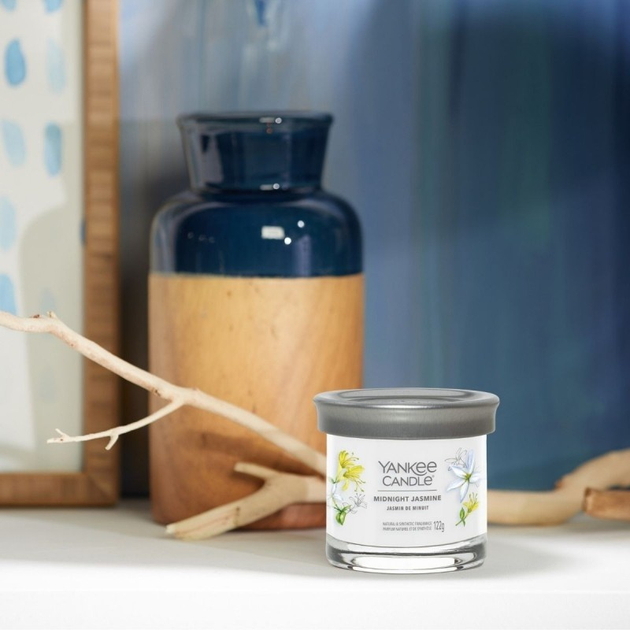 Świeca zapachowa Yankee Candle Midnight Jasmine 122 g (5038581155418) - obraz 1