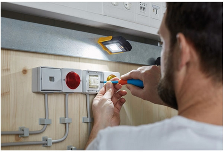 Lampa robocza LED Brennenstuhl HLDB43MH SMD 200+20 lm w rozmiarze kieszonkowym (1175420010) - obraz 4