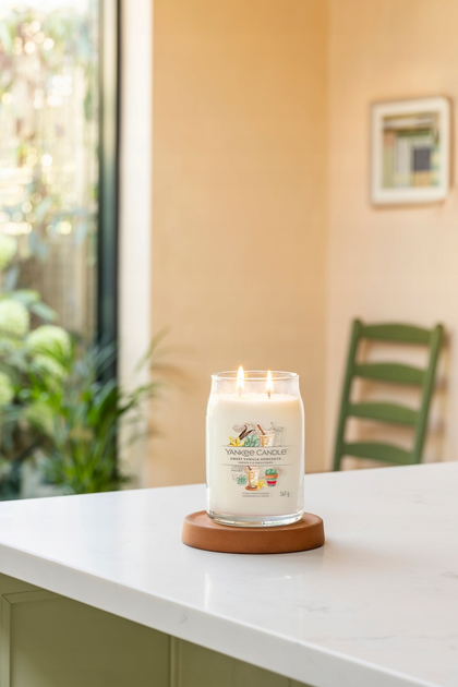 Świeca zapachowa Yankee Candle Sweet Vanilla Horchata 567 g (5038581158747) - obraz 3