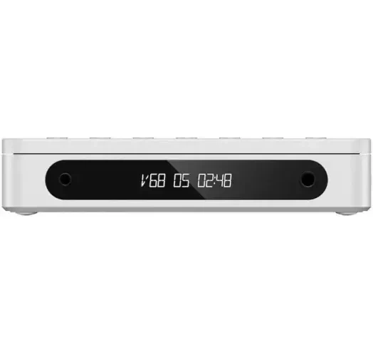 Портативный CD плеер FiiO DM13 Skylight White с двойным ЦАП Cirrus Logic CS43198 и выходной мощностью 660 мВт с поддержкой Bluetooth aptX HD для Hi Fi аудио в алюминиевом корпусе с аккумулятором 3750 мАч USB C и балансным выходом 4.4 мм - изображение 3