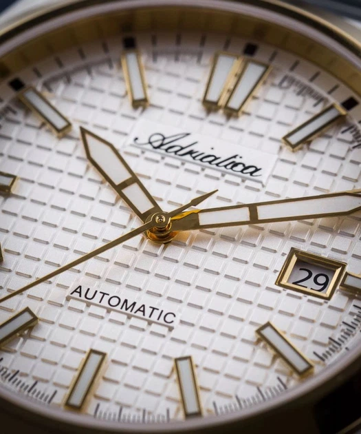 Мужские часы Adriatica A8326.2113A - изображение 2