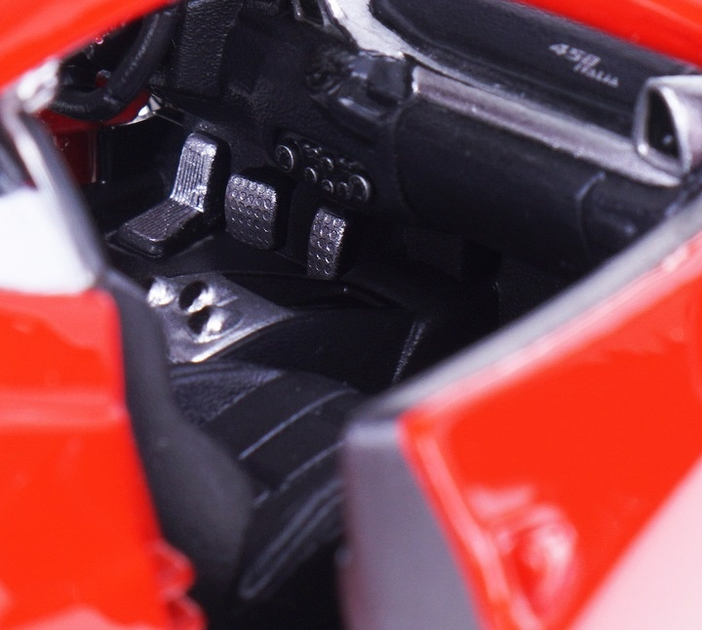 Metalowy model samochodu Bburago Ferrari 458 Italia 1:24 Czerwony 18-26003 (4893993260034) - obraz 7