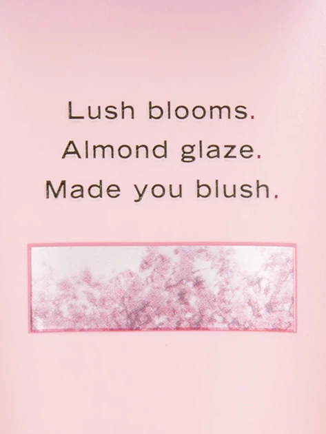 Парфумований лосьйон для тіла Victoria’s Secret Velvet Petals, 236 мл - Фото 2 Парфумований лосьйон для тіла Victoria’s Secret Velvet Petals, 236 мл - зображення 2
