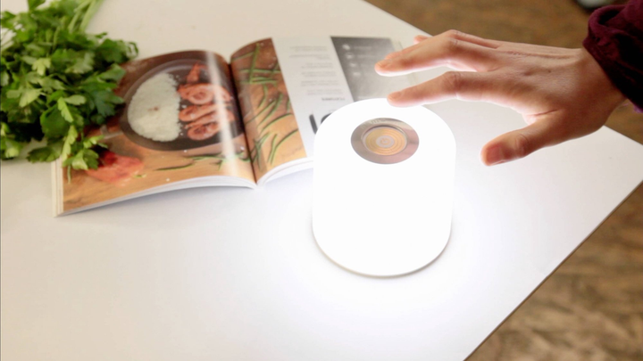 Lampa stołowa Lutec NOMA 4.6 W RGB IP44 Biała (6939412088549) - obraz 4