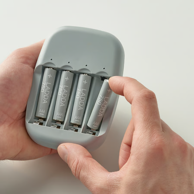 Аккумуляторные батарейки IKEA LADDA 4 шт AAA (HR03) 750 mAh 1.2V Ni-MH многоразовые аккумуляторы набор ИКЕА ЛАДДА 905.098.19 - Фото 3 Аккумуляторные батарейки IKEA LADDA 4 шт AAA (HR03) 750 mAh 1.2V Ni-MH многоразовые аккумуляторы набор ИКЕА ЛАДДА 905.098.19 - изображение 3