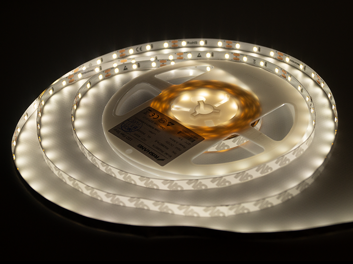 Світлодіодна стрічка RISHANG 1 м SMD2835 60 LED 12В 5.5Вт IP33 нейтральний білий - Фото 2 Світлодіодна стрічка RISHANG 1 м SMD2835 60 LED 12В 5.5Вт IP33 нейтральний білий - зображення 2