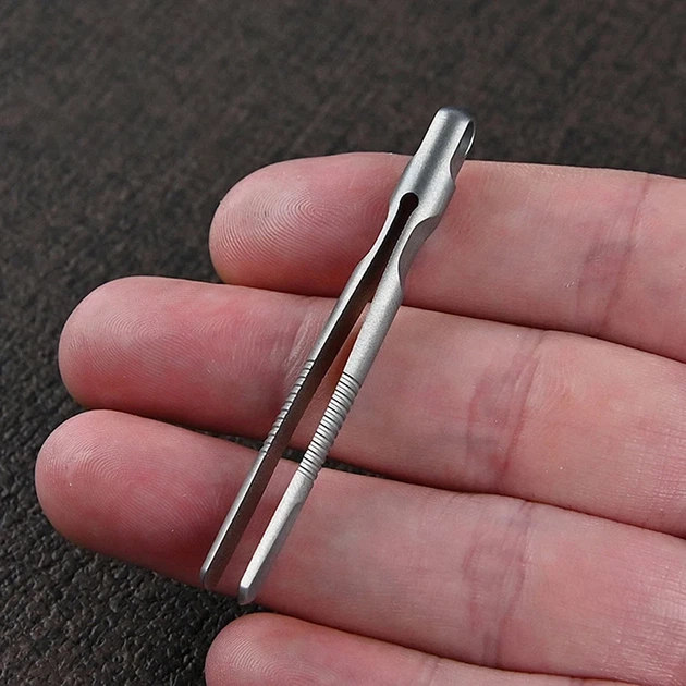Титановый пинцет для бровей Titanium, косметический пинцет для коррекции и удаления волосков GUO 59 мм - Фото 3 Титановый пинцет для бровей Titanium, косметический пинцет для коррекции и удаления волосков GUO 59 мм - изображение 3