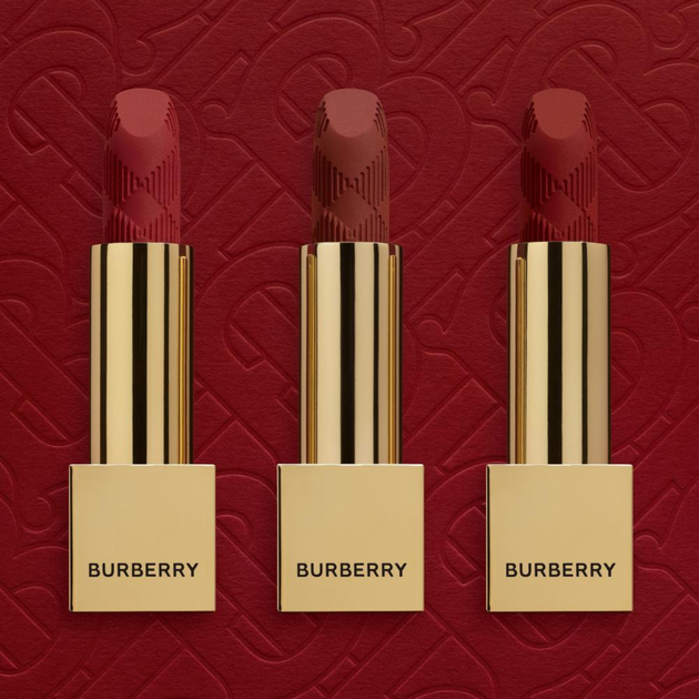 Увлажняющая матовая помада Burberry Kisses Matte Lipstick 02 Matte Cream Tea 3.3 г - изображение 4