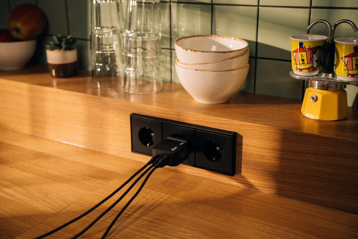 Мережевий зарядний пристрій Verbatim Mini GaN 70W Grey (23942322290) - зображення 4