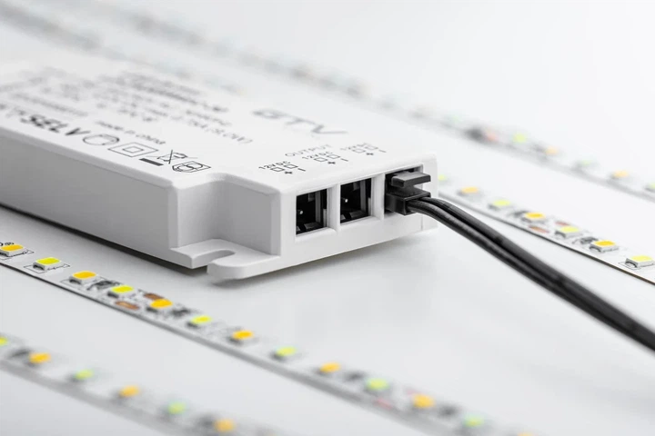 Трансформатор GTV SLIM EASY CLICK 12V 30W з проводом і miniAMP (00051583) - изображение 3