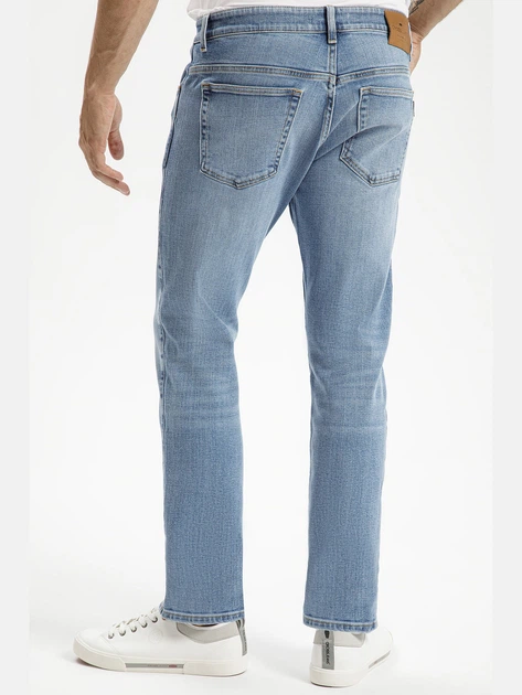Jeansy regular fit męskie Cross Jeans C 132-086 W36L34 Błękitne (8697319683011) - obraz 2