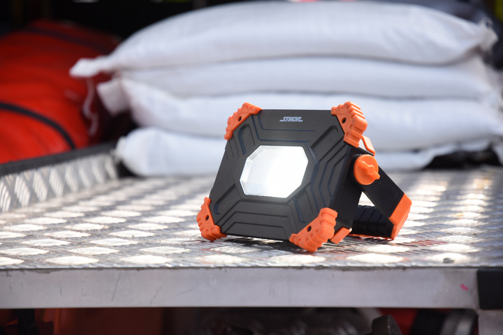 Reflektor przenośny STHOR 82870 COB 10 W 1000 lm (5906083103315) - obraz 7