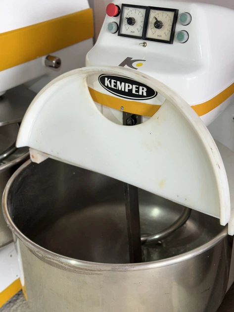 Спиральный тестомес для пекарни Kemper Sp 75, дежа 175 л, количество теста 120 кг Б/У - Фото 3 Спиральный тестомес для пекарни Kemper Sp 75, дежа 175 л, количество теста 120 кг Б/У - изображение 3