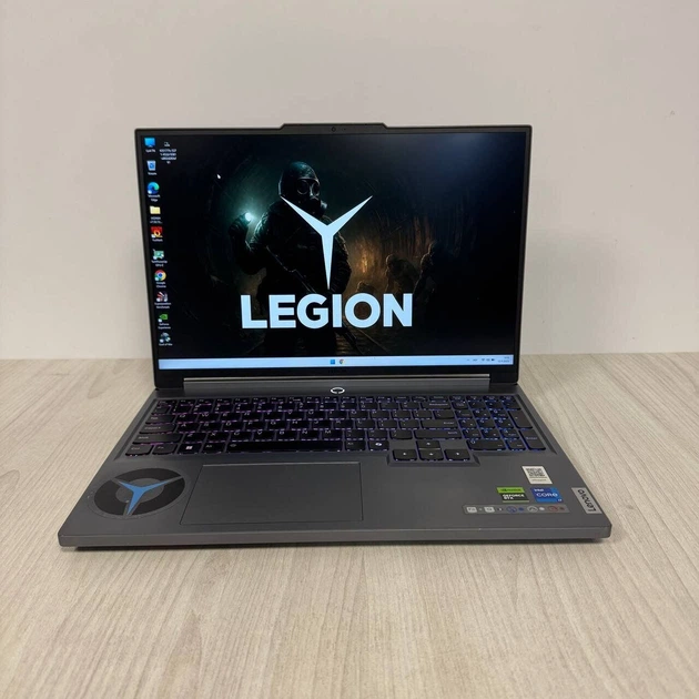 Ігровий ноутбук Б-класу Lenovo Legion 5 16IRX9 / 16" (2560x1600) IPS / Intel Core i7-14700HX (20 (28) ядра по 1,5 - 5,5 ГГц) / 32 ГБ DDR5 / 1000 ГБ SSD NVMe / nVidia GeForce RTX 4070, 8 ГБ GDDR6, 128-біт / WebCam б/в - Фото 2 Ігровий ноутбук Б-класу Lenovo Legion 5 16IRX9 / 16" (2560x1600) IPS / Intel Core i7-14700HX (20 (28) ядра по 1,5 - 5,5 ГГц) / 32 ГБ DDR5 / 1000 ГБ SSD NVMe / nVidia GeForce RTX 4070, 8 ГБ GDDR6, 128-біт / WebCam б/в - зображення 2