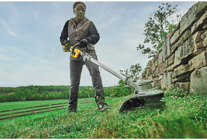 Профессиональная аккумуляторная бесщеточная коса (триммер) DeWALT DCMST561N: без АКБ и ЗУ (DCMST561N) SDRT_5DCMST561N - Фото 8 Профессиональная аккумуляторная бесщеточная коса (триммер) DeWALT DCMST561N: без АКБ и ЗУ (DCMST561N) SDRT_5DCMST561N - изображение 8
