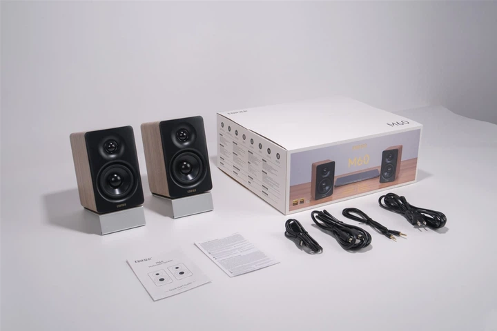 Акустична система Edifier M60 Classic oak 2.0 66W Bluetooth - зображення 5