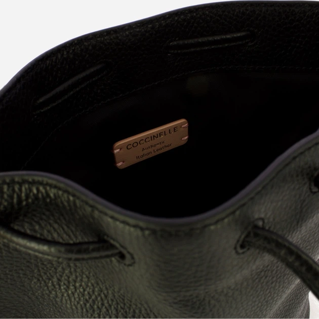 Сумка крос-боді через плече жіноча з натуральної шкіри маленька Coccinelle Coccinellehyle E5ESF630180 001 Чорна (800070350908) - зображення 4