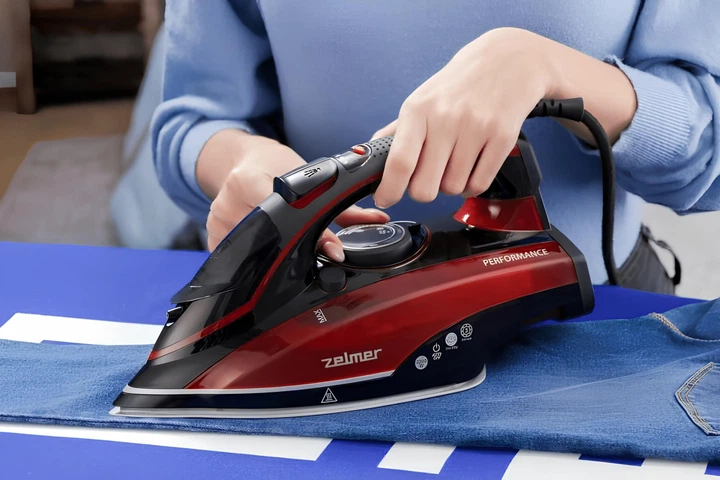 Утюг Zelmer ZIR3210 - изображение 3