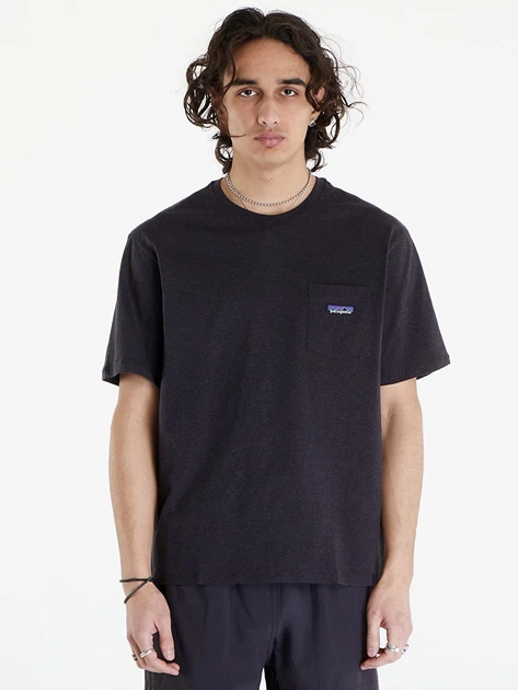 Футболка довга бавовняна чоловіча Patagonia 53255-INBK L Чорна (800070317709) - зображення 1