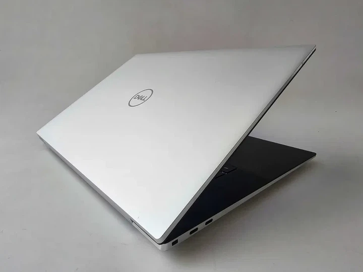 Ноутбук Dell XPS 17 9720 (2022) I7 12700H/RTX 3060/RAM 16GB/SSD 512GB/UHD 4K Б\В - Б/В - зображення 6