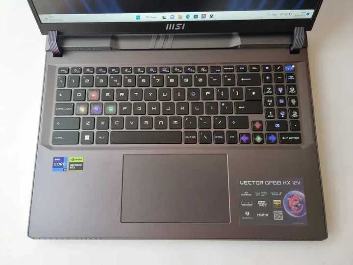 Ноутбук MSI Vector 16 HX (2023) I9 13980HX/RTX 4080/RAM 32GB/SSD 1TB/QHD 240Hz Б\В - Б/У - изображение 4