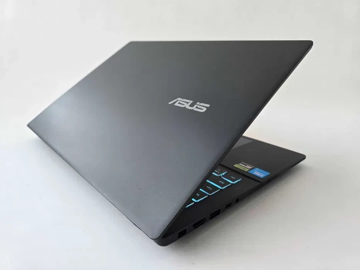 Ноутбук ASUS Vivobook V16 (2025) Core 7 240H/RTX 4050/RAM 16GB/SSD 512GB/240Hz Б\В - Б/У - Фото 7 Ноутбук ASUS Vivobook V16 (2025) Core 7 240H/RTX 4050/RAM 16GB/SSD 512GB/240Hz Б\В - Б/У - изображение 7