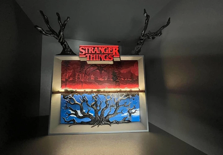 Поличка для фігурок з Stranger Things “Дивні Дива” з LED
