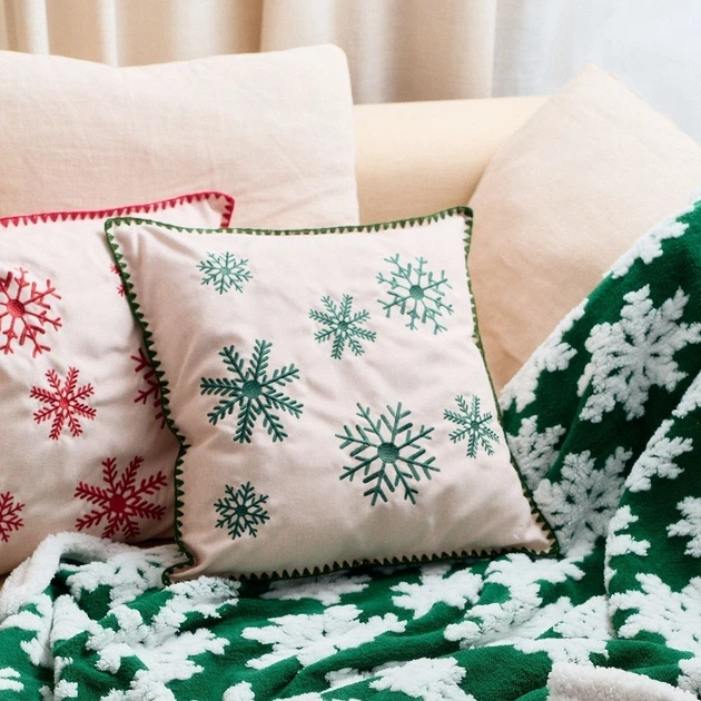 Наволочка Homla Oriel у зелені сніжинки 45 x 45 см (5906496709319) - зображення 8