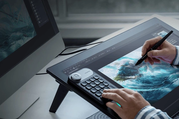 Графічний монітор Huion 23,8" Kamvas Pro 24,4K HDMI,DP,USB-C,DC,USB-A,чорний - Фото 5 Графічний монітор Huion 23,8" Kamvas Pro 24,4K HDMI,DP,USB-C,DC,USB-A,чорний - изображение 5