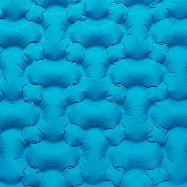 Materac dmuchany Spokey AIR BED 941061 trekkingowy 213 x 62 x 6 cm Niebieski (5905339410610) - obraz 7