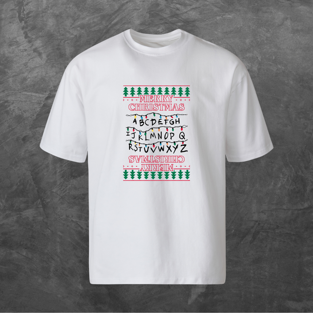 Футболка унісекс з принтом новорічним Merry Christmas Stranger Things Оверсайз біла S - Фото 1 Футболка унісекс з принтом новорічним Merry Christmas Stranger Things Оверсайз біла S - зображення 1