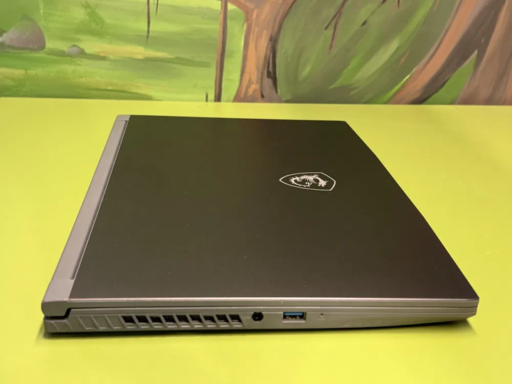 Ігровий ноутбук MSI Thin 15 B13vf / 15.6" (1920x1080) IPS / Intel Core i5-13420H (8 (12) ядер по 3,4 - 4,6 ГГц) / 16 ГБ DDR4 / 512 ГБ SSD / nVidia GeForce RTX 4060, 8 ГБ GDDR6, 128-bit / WebCam / HDMI б/в - Фото 5 Ігровий ноутбук MSI Thin 15 B13vf / 15.6" (1920x1080) IPS / Intel Core i5-13420H (8 (12) ядер по 3,4 - 4,6 ГГц) / 16 ГБ DDR4 / 512 ГБ SSD / nVidia GeForce RTX 4060, 8 ГБ GDDR6, 128-bit / WebCam / HDMI б/в - зображення 5