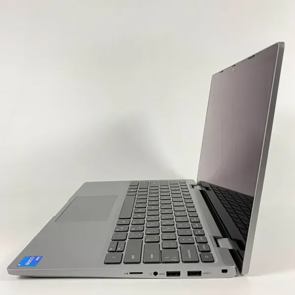 Ноутбук-трансформер Б-класс Dell Latitude 3330 / 13.3" (1920x1080) IPS Touch / Intel Core i5-1155G7 (4 (8) ядра по 2.5 - 4.5 GHz) / 8 GB DDR4 / 512 GB SSD / Intel Iris Xe Graphics / WebCam / HDMI б/у - Фото 5 Ноутбук-трансформер Б-класс Dell Latitude 3330 / 13.3" (1920x1080) IPS Touch / Intel Core i5-1155G7 (4 (8) ядра по 2.5 - 4.5 GHz) / 8 GB DDR4 / 512 GB SSD / Intel Iris Xe Graphics / WebCam / HDMI б/у - изображение 5