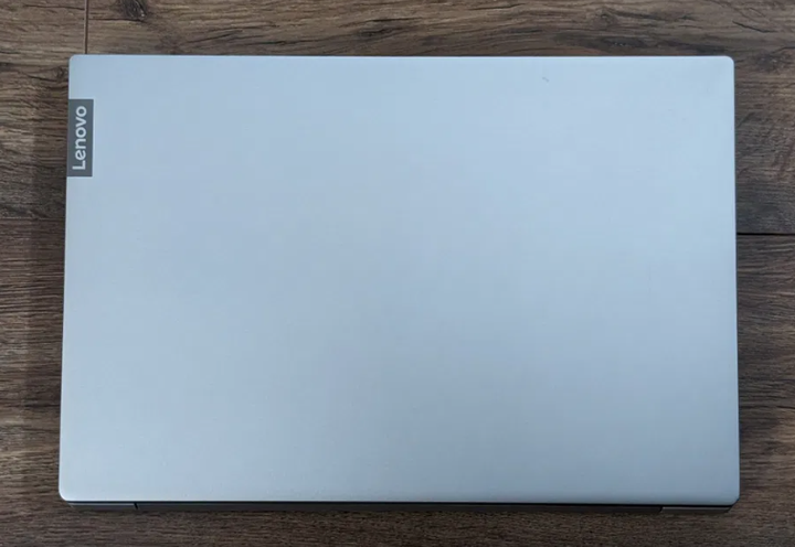 Ультрабук Lenovo IdeaPad S340-15API / 15.6" (1920x1080) TN / AMD Ryzen 3 3200U (2 (4) ядра по 2.6 - 3.5 GHz) / 8 GB DDR4 / 240 GB SSD / AMD Radeon Vega 3 Graphics / WebCam / Win 11 б/у - Фото 8 Ультрабук Lenovo IdeaPad S340-15API / 15.6" (1920x1080) TN / AMD Ryzen 3 3200U (2 (4) ядра по 2.6 - 3.5 GHz) / 8 GB DDR4 / 240 GB SSD / AMD Radeon Vega 3 Graphics / WebCam / Win 11 б/у - изображение 8