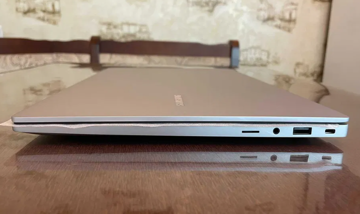 Ультрабук Samsung Galaxy Book4 / 15.6" (1920x1080) IPS / Intel Core 7 150U (10 (12) ядер по 4.0 - 5.4 GHz) / 16 GB DDR4 / 512 GB SSD / Intel Graphics / WebCam б/у - изображение 7