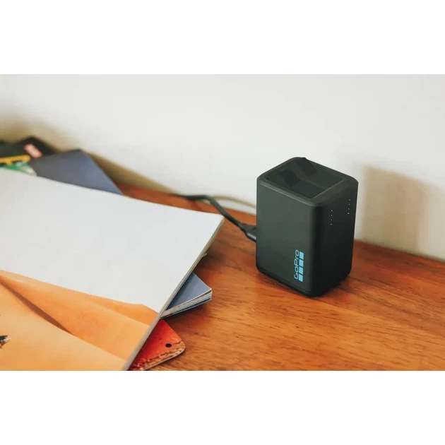 Подвійний зарядний пристрій Dual Battery Charger для GoPro HERO13 Black - Фото 3 Подвійний зарядний пристрій Dual Battery Charger для GoPro HERO13 Black - зображення 3