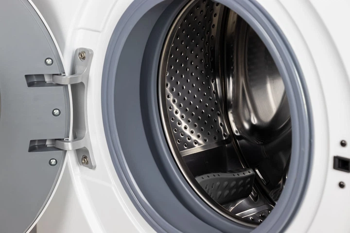 Узкая стиральная машина с разборным баком Midea MFE06W60/W-UA - изображение 6