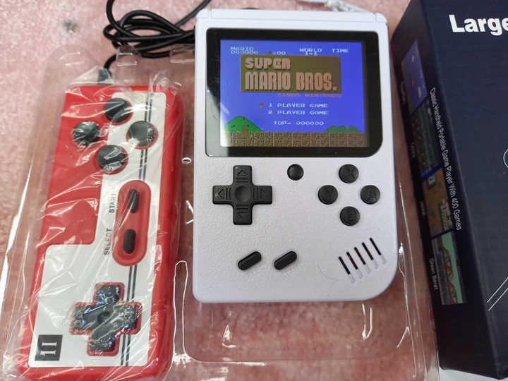 Портативная приставка с джойстиком Sup Retro Dendy 400 в 1 Game Box 3" на двоих Белая 8283 - Фото 2 Портативная приставка с джойстиком Sup Retro Dendy 400 в 1 Game Box 3" на двоих Белая 8283 - изображение 2