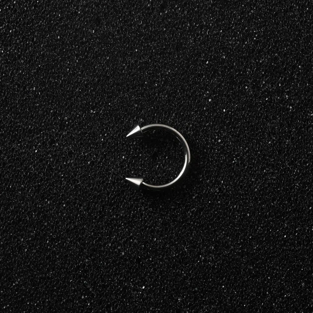 Пірсинг підкова з шипами Titanium 16 G 8mm Метал - Фото 1 Пірсинг підкова з шипами Titanium 16 G 8mm Метал - зображення 1
