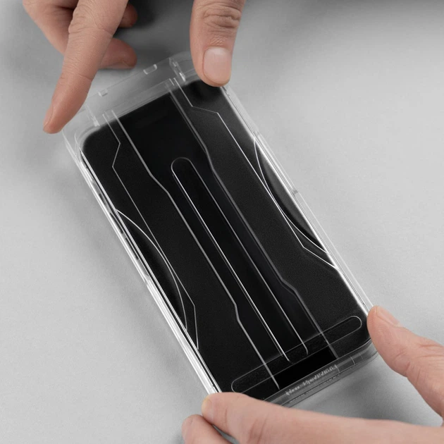 Защитное стекло Proove Privacy 360 Installation Box iPhone 14 Pro Max/15 Plus/16 Plus black - Фото 7 Защитное стекло Proove Privacy 360 Installation Box iPhone 14 Pro Max/15 Plus/16 Plus black - изображение 7